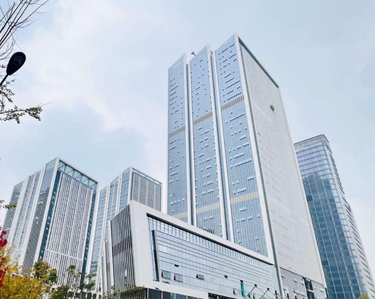 四川成都某商务型酒店出售(待装修)